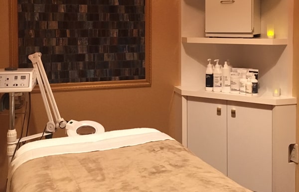 KHROM MEDSPA & WELLNESS - Office Photo - 2